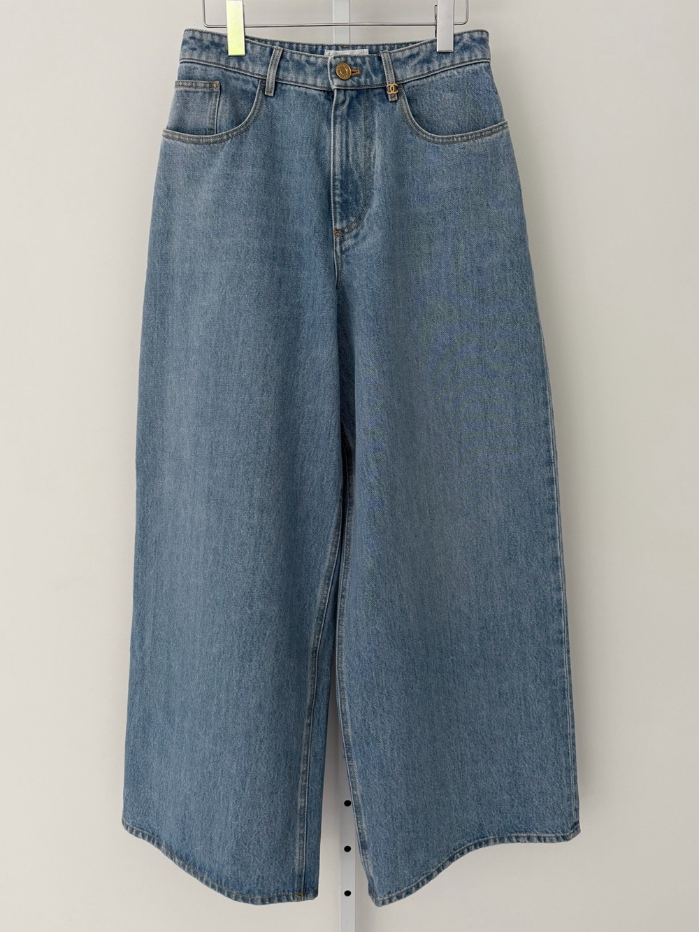 CHANEL 26A CC BLUE WASH BAGGY JEANS SIZE FR 36 / US 4 NWTS! - Picture 3 of 16